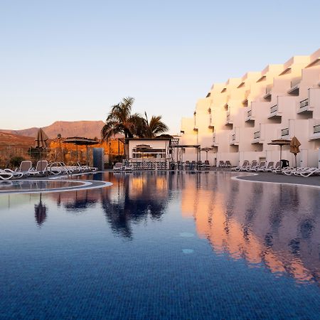 โรคา เนกรา โฮเต็ล แอนด์ สปา Hotel อากาเอเต ภายนอก รูปภาพ